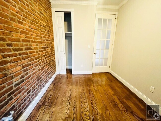 Building Photo - Prince Street Rental