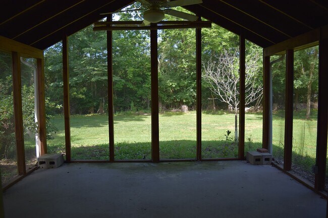 Photo - 926 Cedar Dr