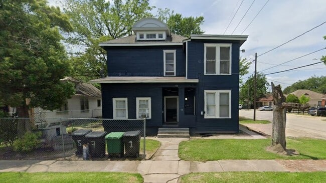 Building Photo - 102 Bryan St Unit 01 Rental