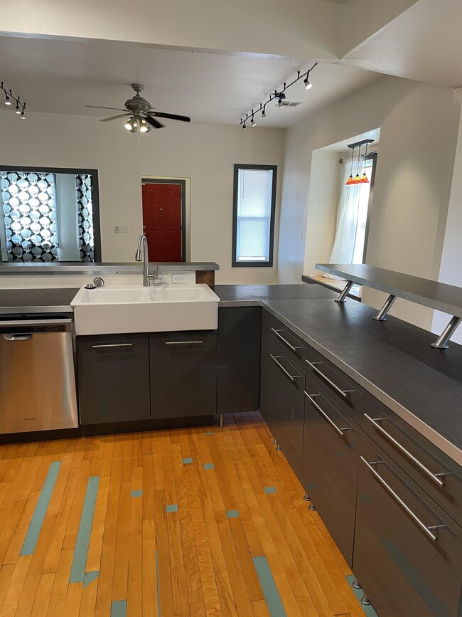 Photo - 1735 NW 13th St