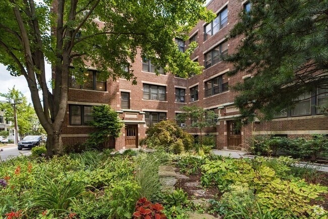 Building Photo - 34 Ash St Unit 204 Rental