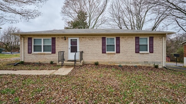 Coming Soon: 3BR, 1 1/2BA house