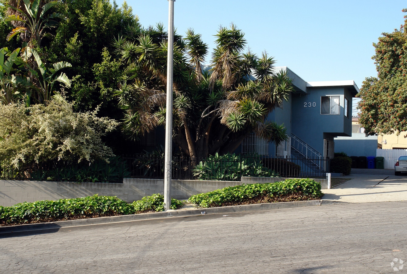 Photo - 230 E Ivy Ave