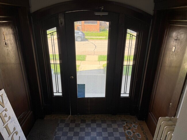 Photo - 1527 Hayes Avenue
