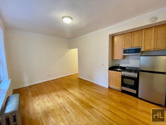 Building Photo - WEST 13 STREET Rental