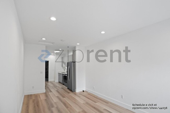 Photo - 1026 43rd St