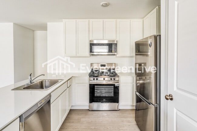 Photo - 737 Magnolia Creek Dr