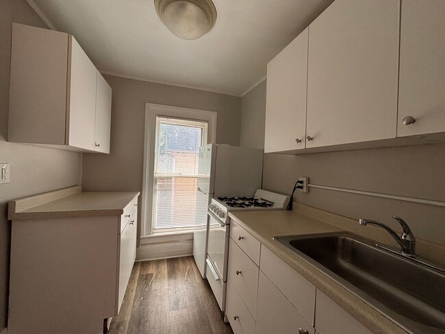 Photo - 164-166 Meigs Unit 166-5