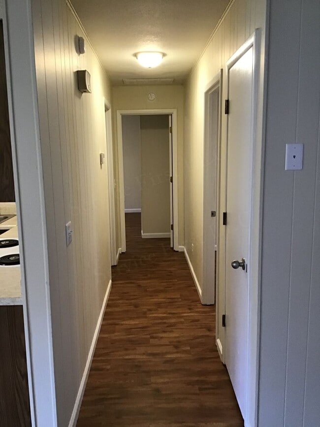 215 W South St Unit B