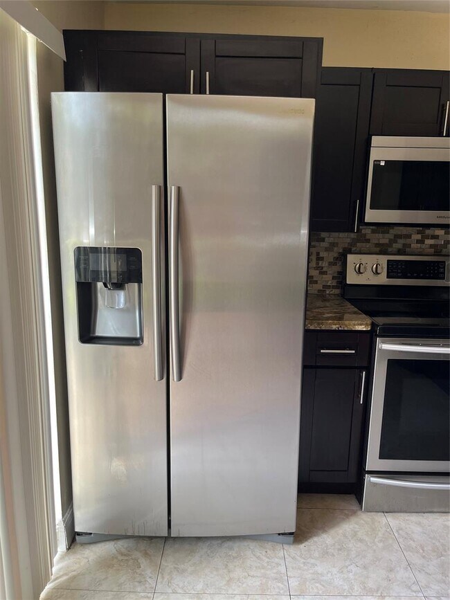 Photo - 3872 NW 76th Ave