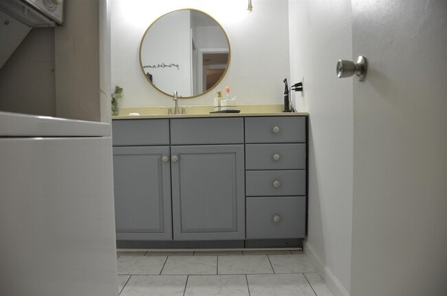 Photo - 815 Ashlawn Pl