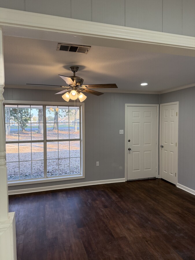 Photo - 4829 Old Hwy 11