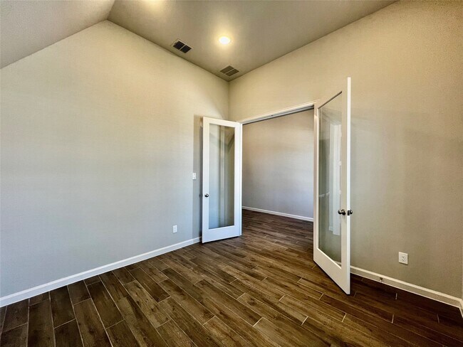 Photo - 10906 White Mist Dr