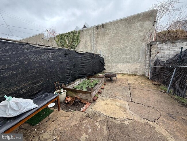 Photo - 1249 W College Ave