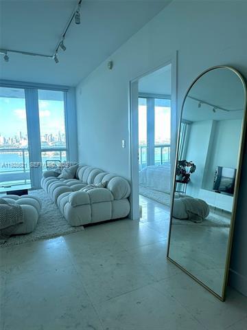 Photo - The Bentley Bay Condo Unidad 1613