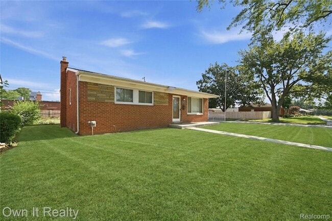 Photo - 24985 Mabray Ave