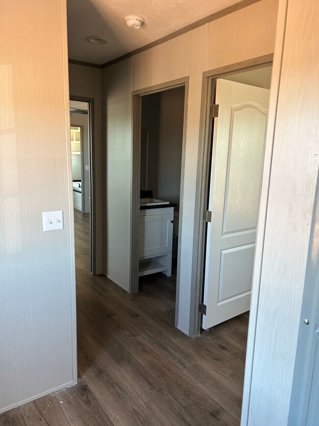 Photo - 2 bed 2 bath / horse facility.
