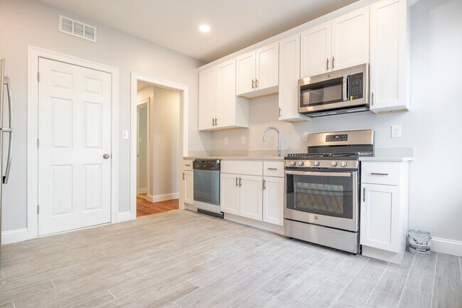 Photo - 48 Green St Unidad #2