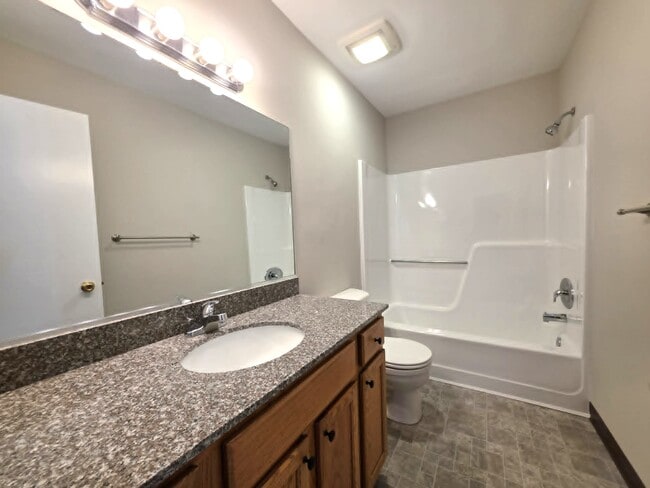 Photo - 1106 Hillcrest Ave