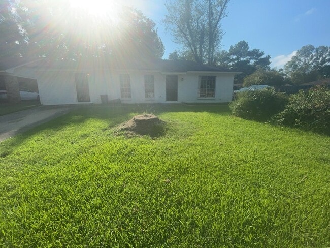 Photo - 327 Grover Cleveland Cir