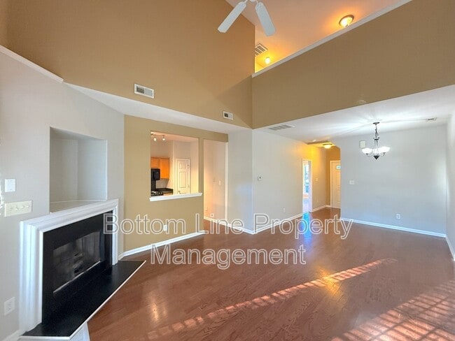 Photo - 114 Ross Moore Ave