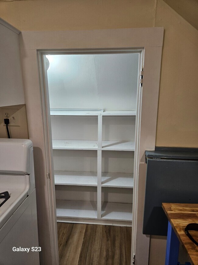 Photo - 114 Elm St Unit elm st apt 5