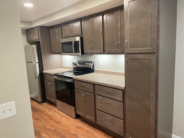 Building Photo - 309-345 Island Dr Rental