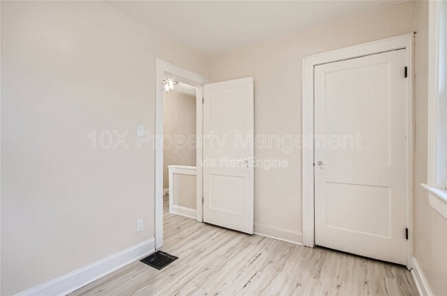 Photo - 1097 E 16th Ave