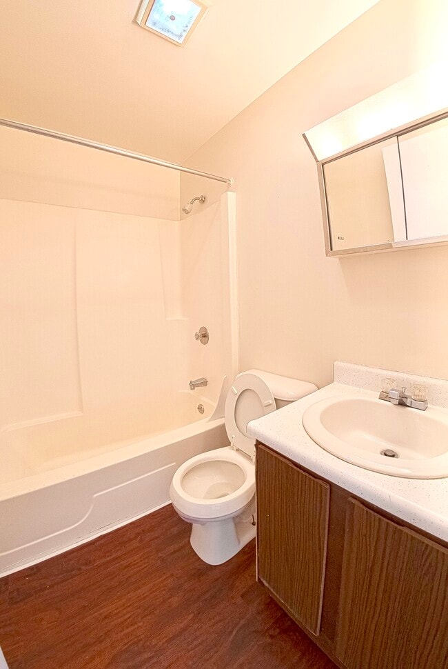 Photo - Haven Oaks Apartments