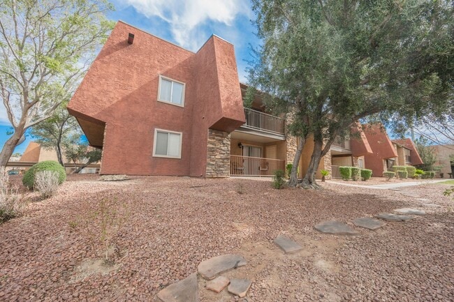 Photo - Beautiful 1 bedroom condo Resort style guard gated community Unit 120