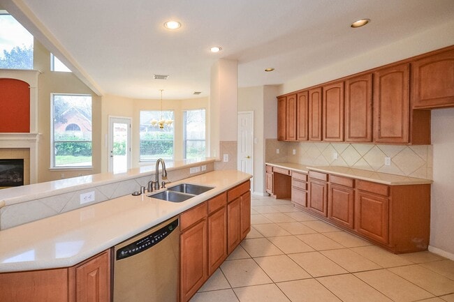 Photo - 3211 Chapel Creek Way