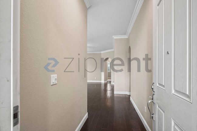 Photo - 1491 Maehl Dr