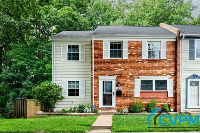 Photo - 1609 Forest Hill Ct