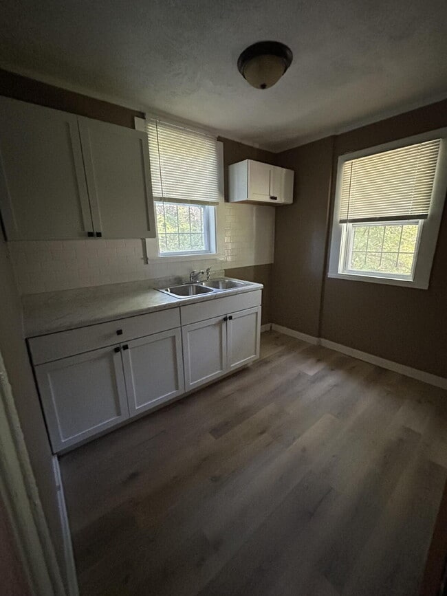 Photo - Hubbell Avenue Rental—Where Comfort Meets ...