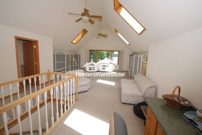 Photo - 2310 N Lake Dr