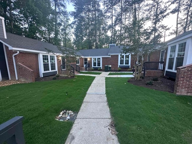 Photo - 4609 Brockton Dr