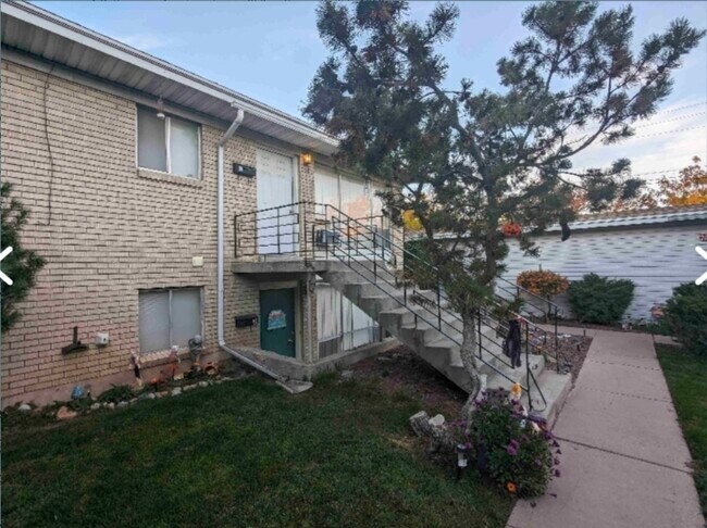 Photo - 5390 S 2000 W Unit Apt D