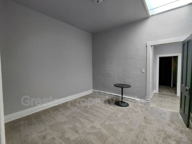 Photo - 416 E Commercial Ave Casa