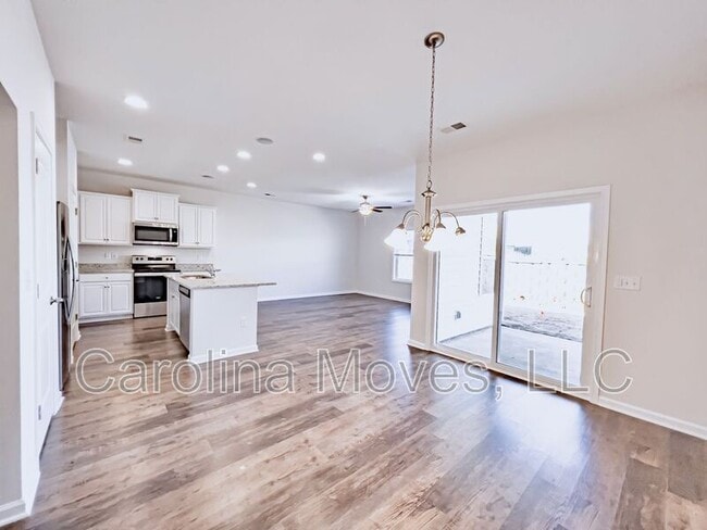 Photo - 303 Trail Branch Ct.