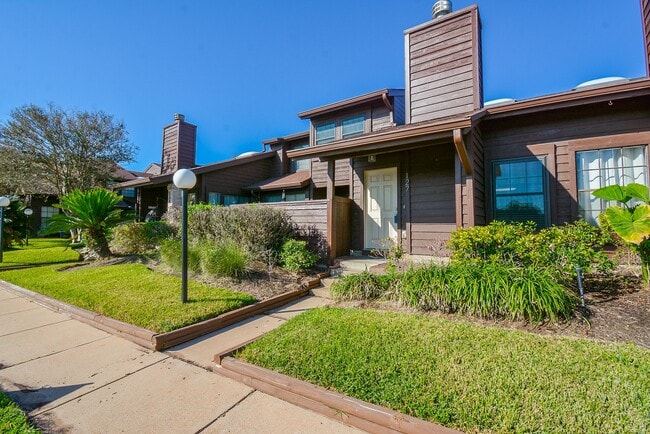 Photo - 2611 Grants Lake Blvd Unit 127