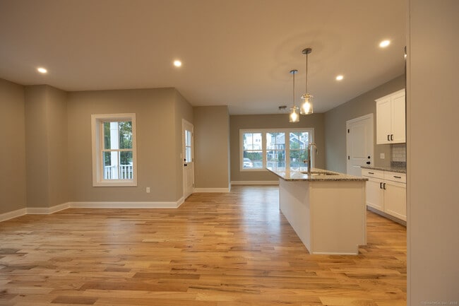 Photo - 215 Old Towne Rd