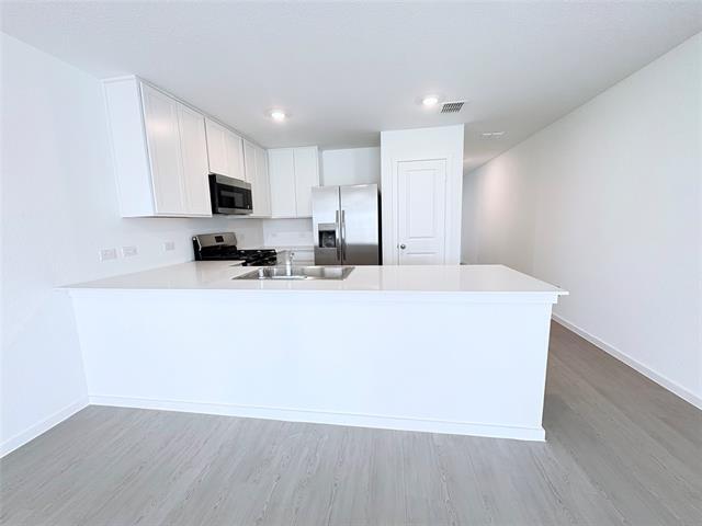 Photo - 1000 Calley Pear Trl