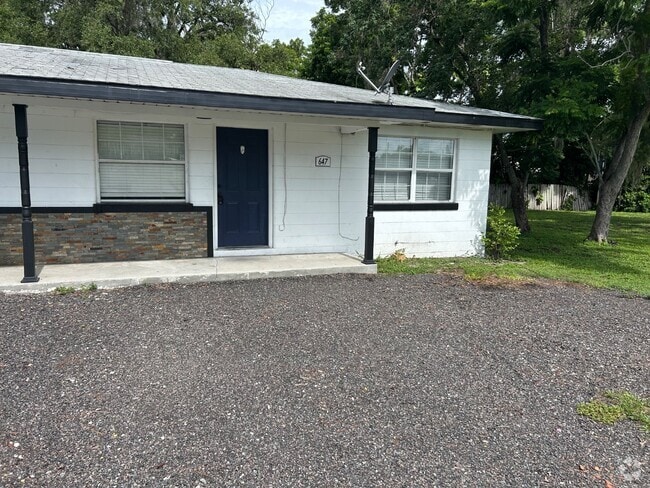 Building Photo - 645 7th St NE Rental