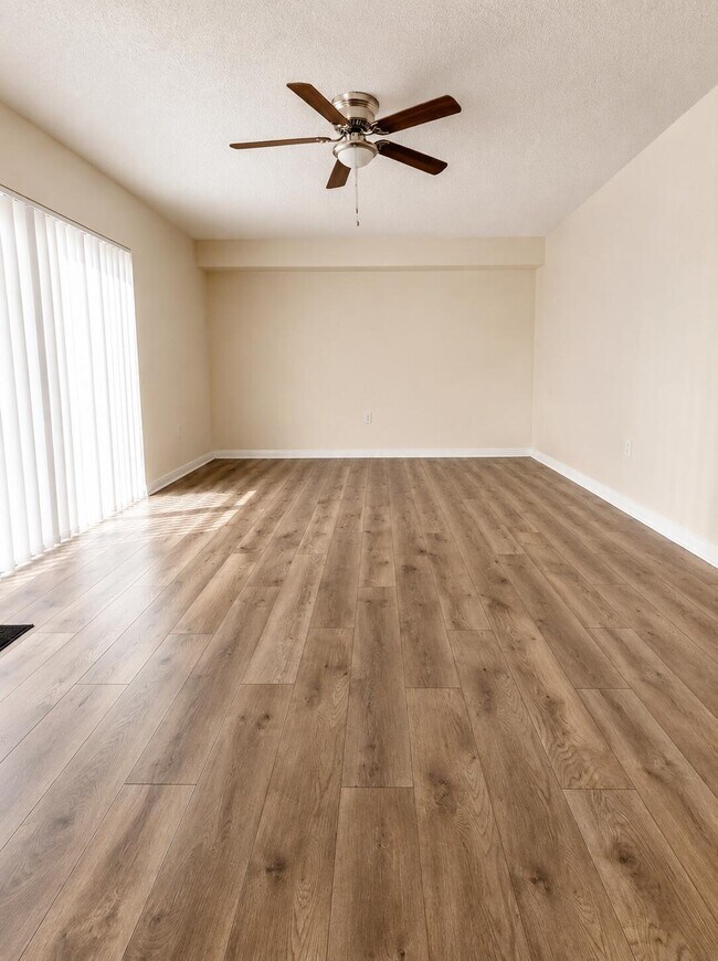 Photo - 865 Blue Ridge Cir