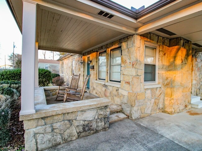 Photo - Downtown Athens! Walk to Athens State University! Lawn Care included!