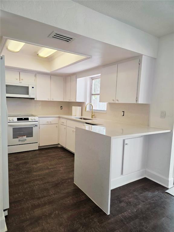 Photo - 5210 Dr M.L.K. Jr St N