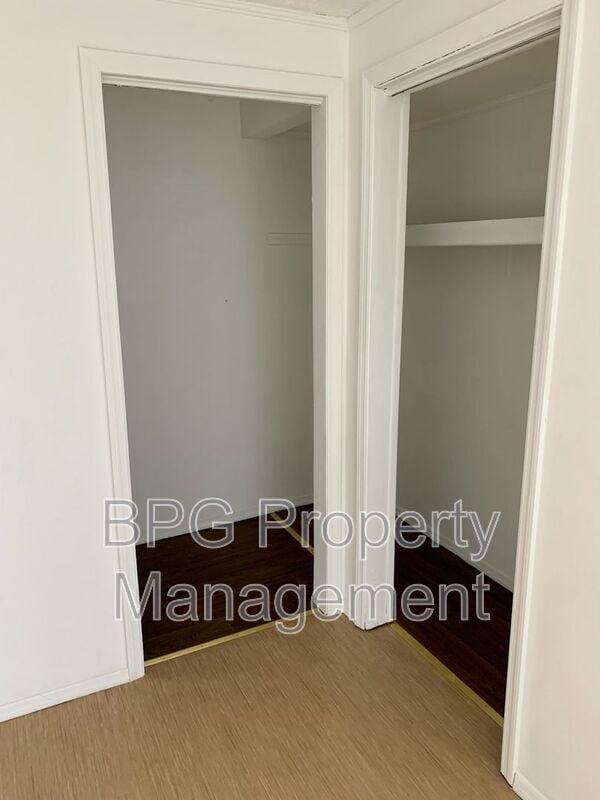 Photo - 123 Circle Dr Unit 4