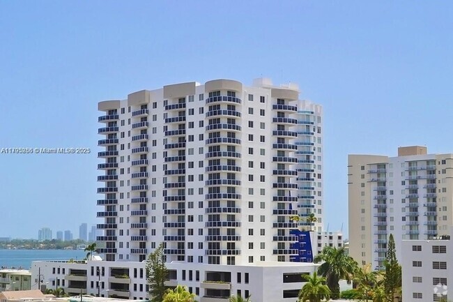 Building Photo - 601 NE 23rd St Unit 1007 Rental