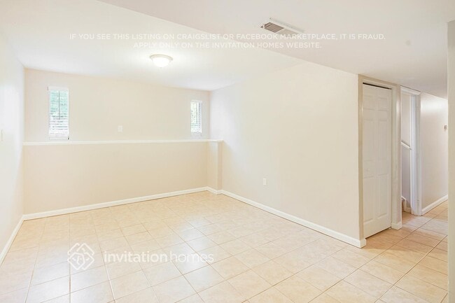 Photo - 4952 McAlpine Ln