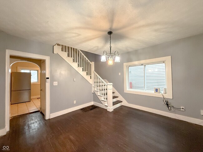 Photo - 232 N Rural St